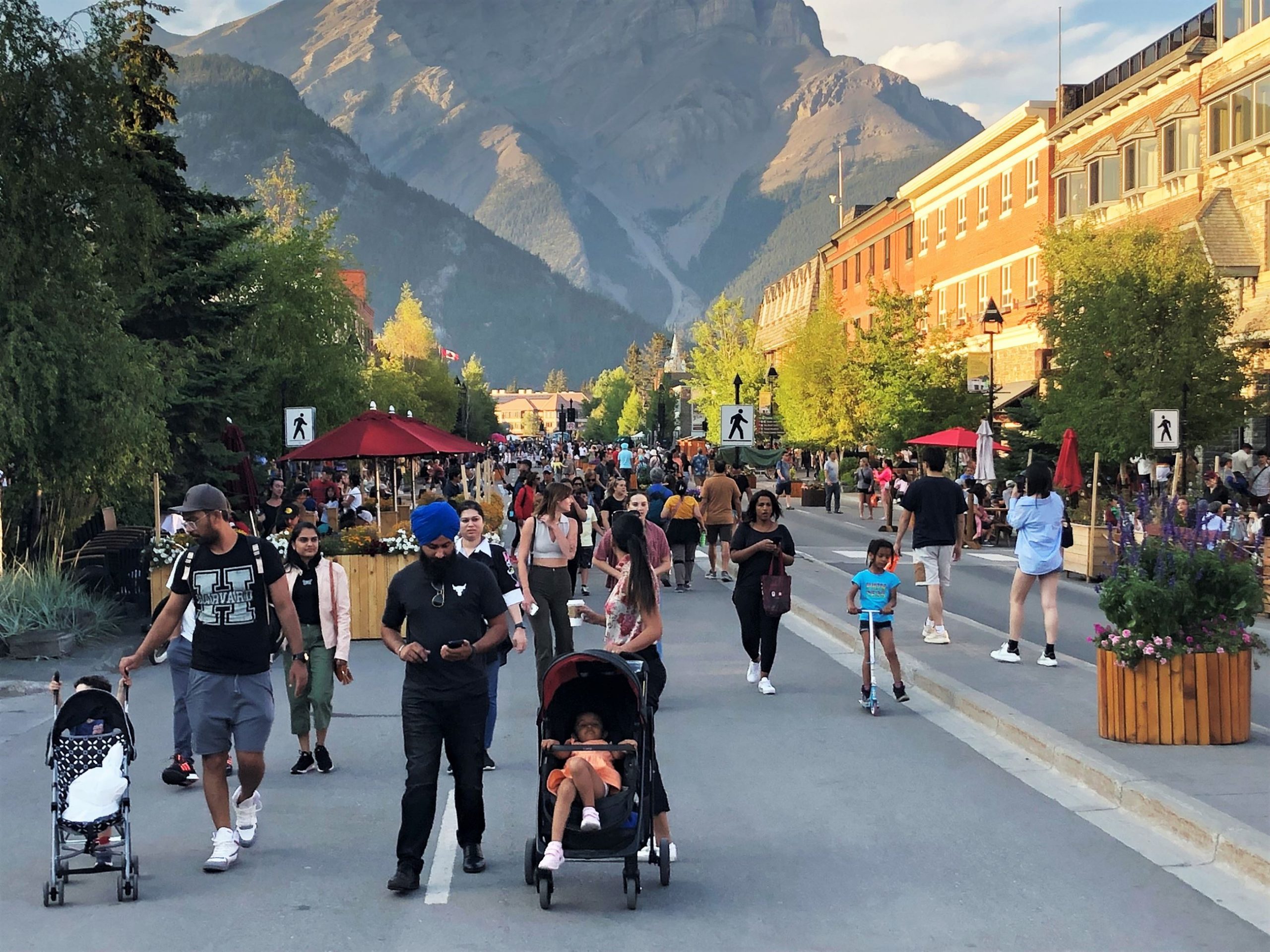 Banff is popular for a reason, look at that backdrop
